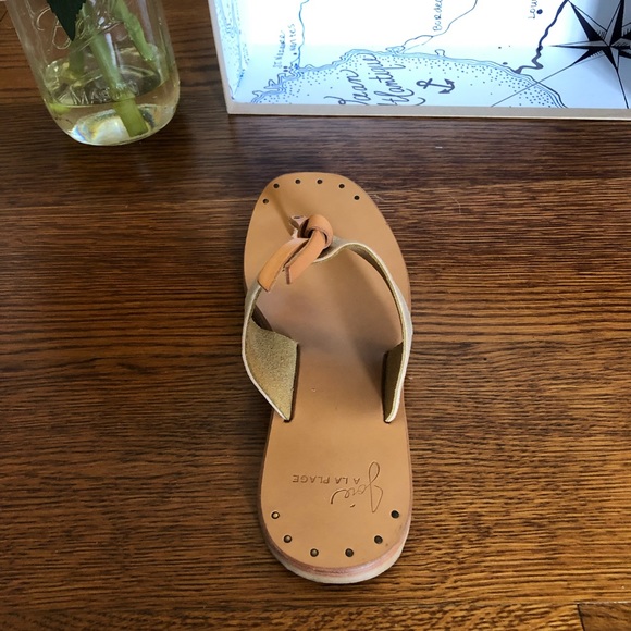 Joie Baeli Sandal | Near Perfect Condition - Picture 4 of 5